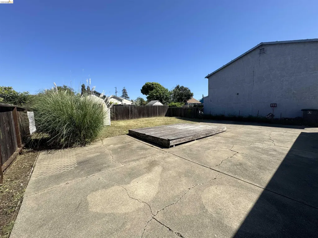 220 13th Street Vallejo CA 94590
