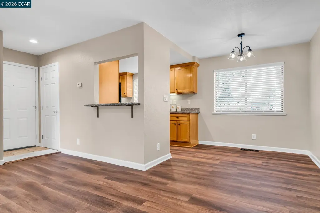 2827 Monument Boulevard Concord CA 94520
