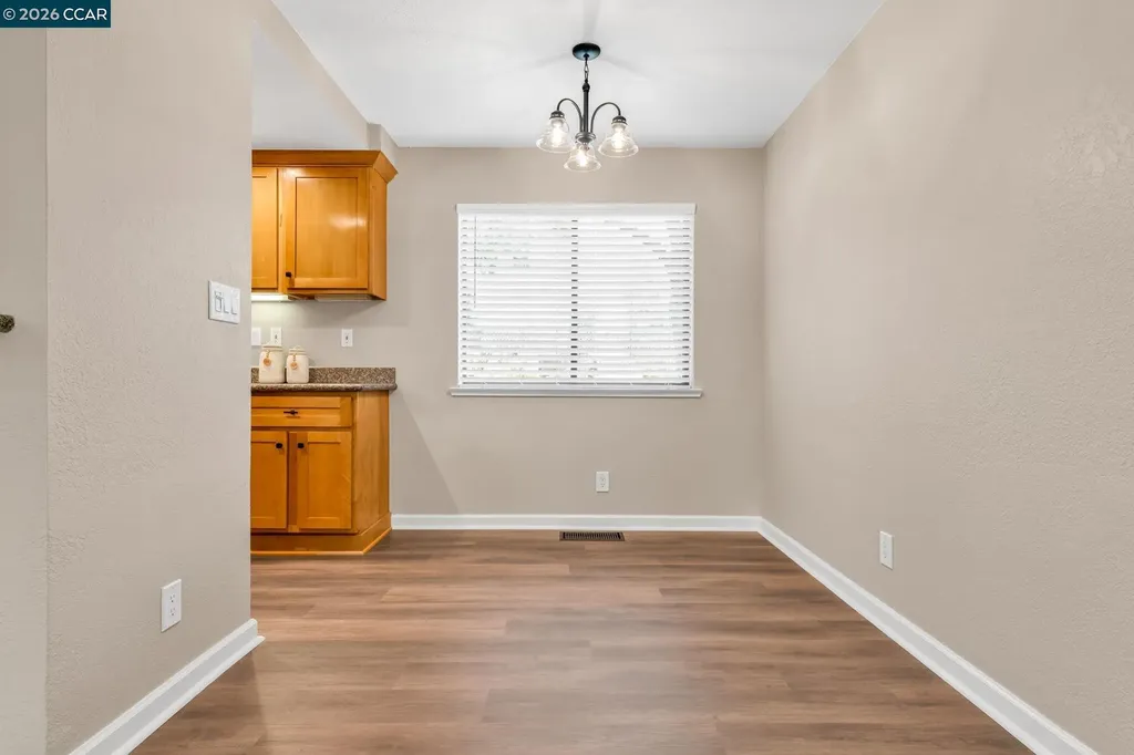 2827 Monument Boulevard Concord CA 94520