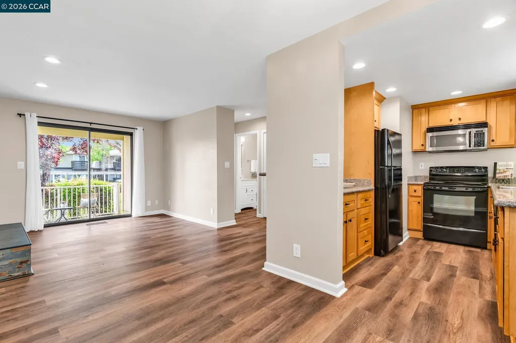 2827 Monument Boulevard Concord CA 94520