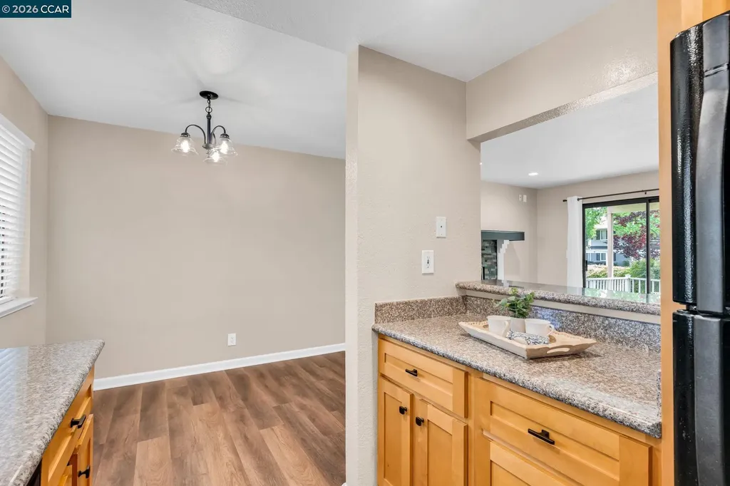 2827 Monument Boulevard Concord CA 94520