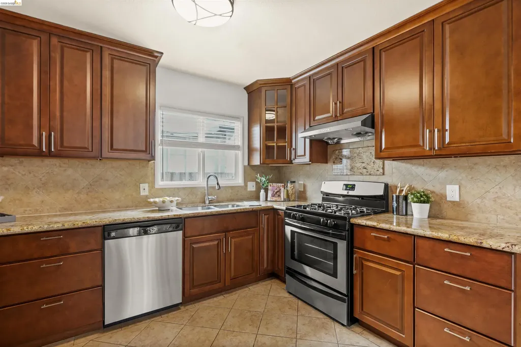 2339 Mcbryde Avenue Richmond CA 94804