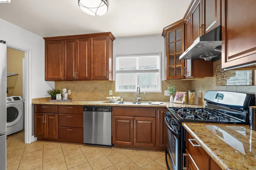 2339 Mcbryde Avenue Richmond CA 94804