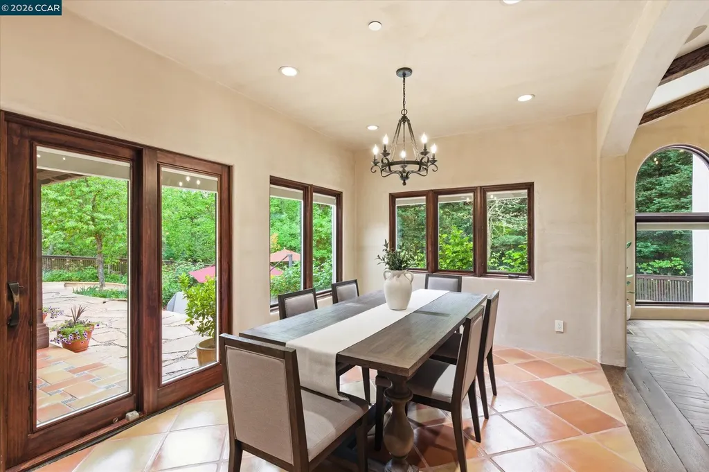 80 Rheem Boulevard Orinda CA 94563