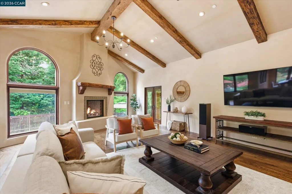 80 Rheem Boulevard Orinda CA 94563