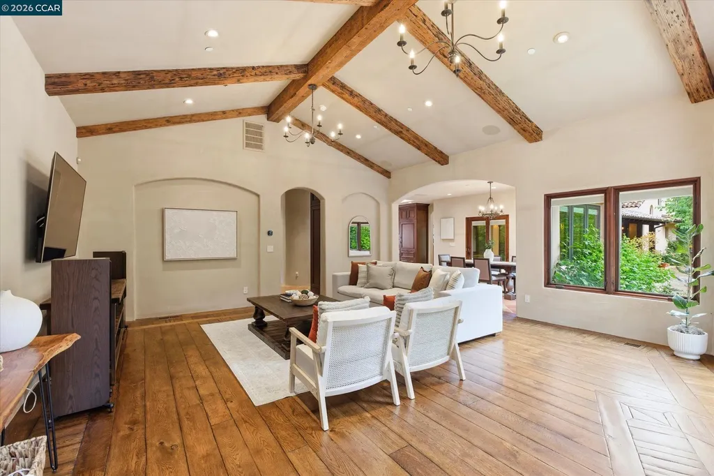 80 Rheem Boulevard Orinda CA 94563
