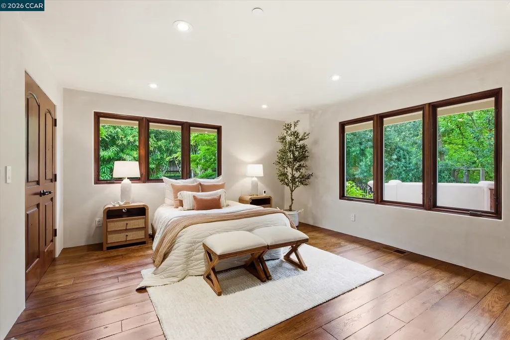 80 Rheem Boulevard Orinda CA 94563