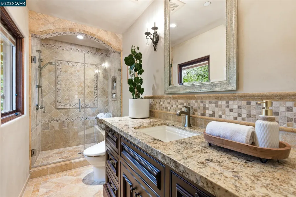 80 Rheem Boulevard Orinda CA 94563