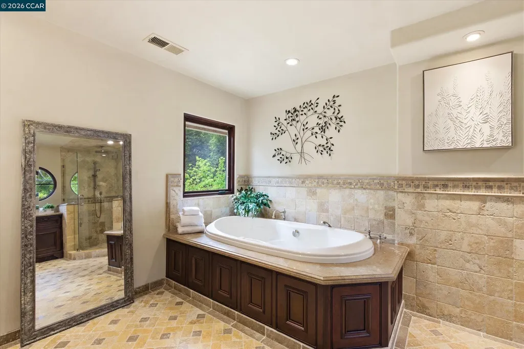 80 Rheem Boulevard Orinda CA 94563