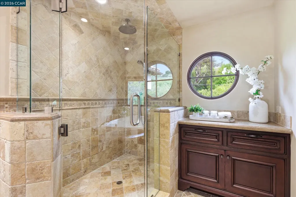 80 Rheem Boulevard Orinda CA 94563