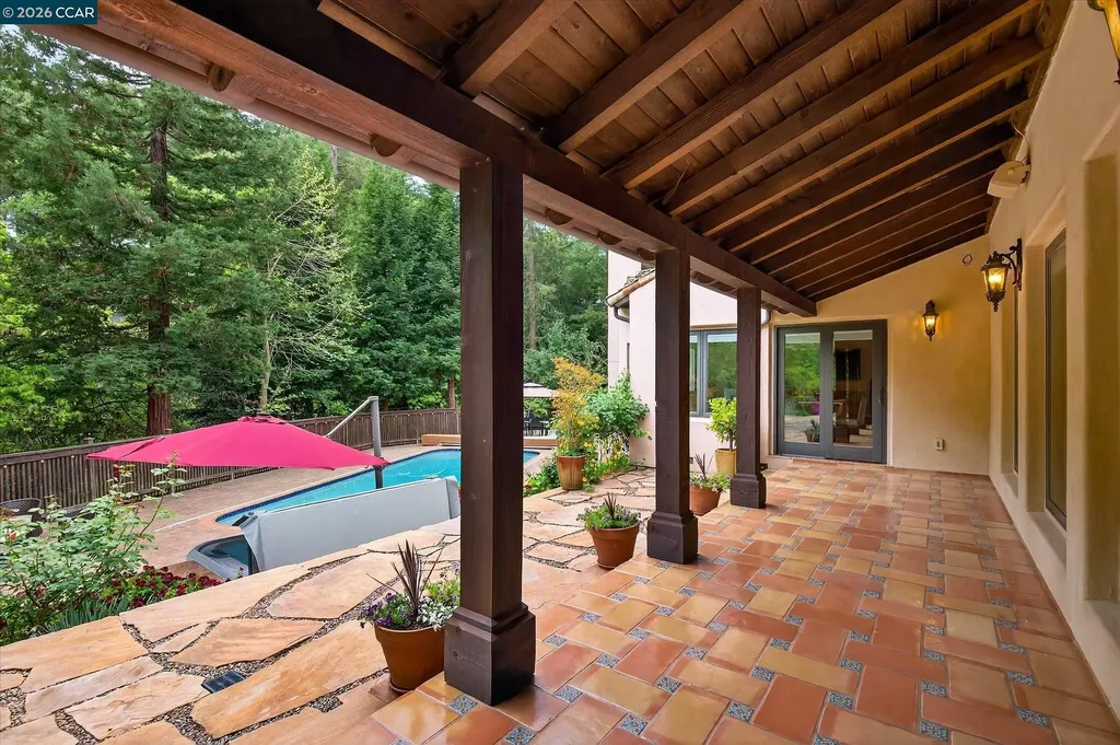 80 Rheem Boulevard Orinda CA 94563