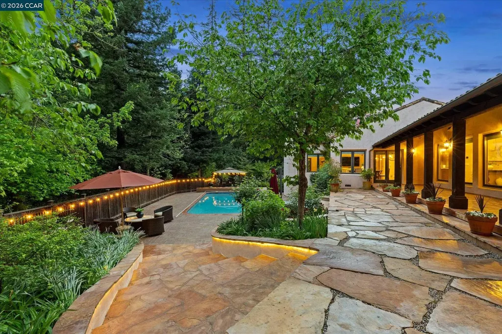 80 Rheem Boulevard Orinda CA 94563