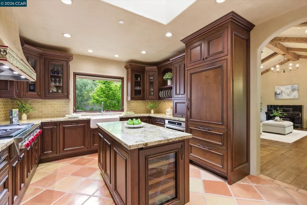 80 Rheem Boulevard Orinda CA 94563