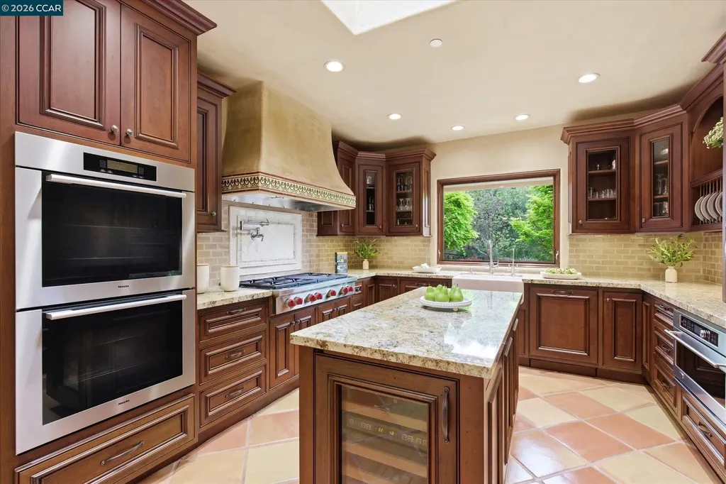 80 Rheem Boulevard Orinda CA 94563