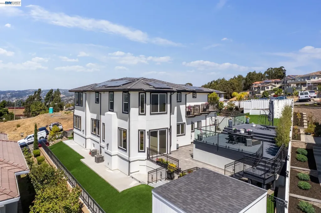 3606 Sarita Street Hayward CA 94542