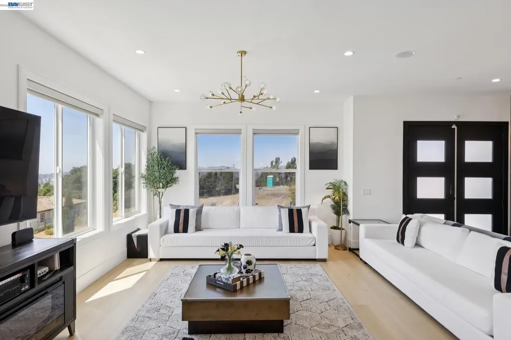 3606 Sarita Street Hayward CA 94542