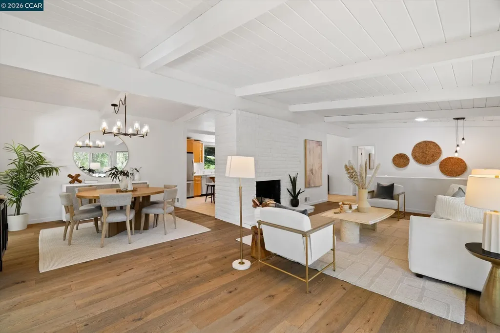 8 Westwood Court Orinda CA 94563