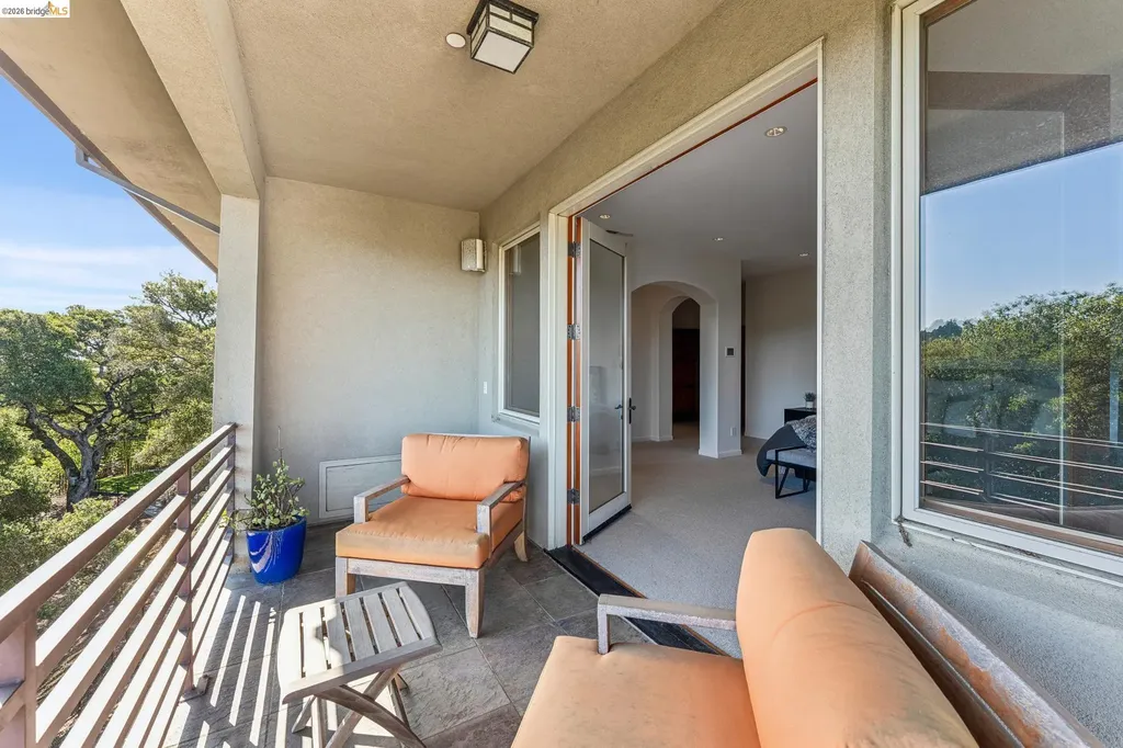 13454 Campus Drive Oakland CA 94619