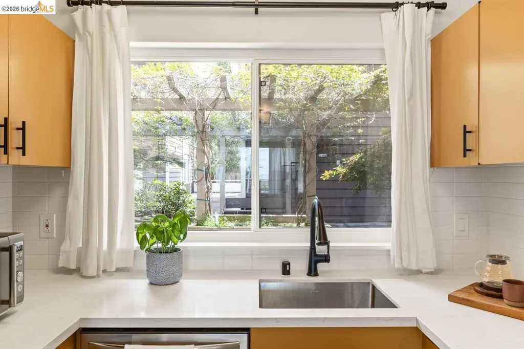 2601 College Avenue Berkeley CA 94704