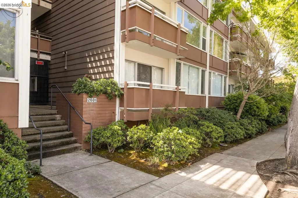 2601 College Avenue Berkeley CA 94704