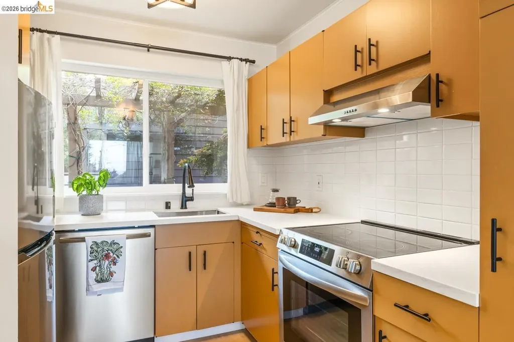2601 College Avenue Berkeley CA 94704
