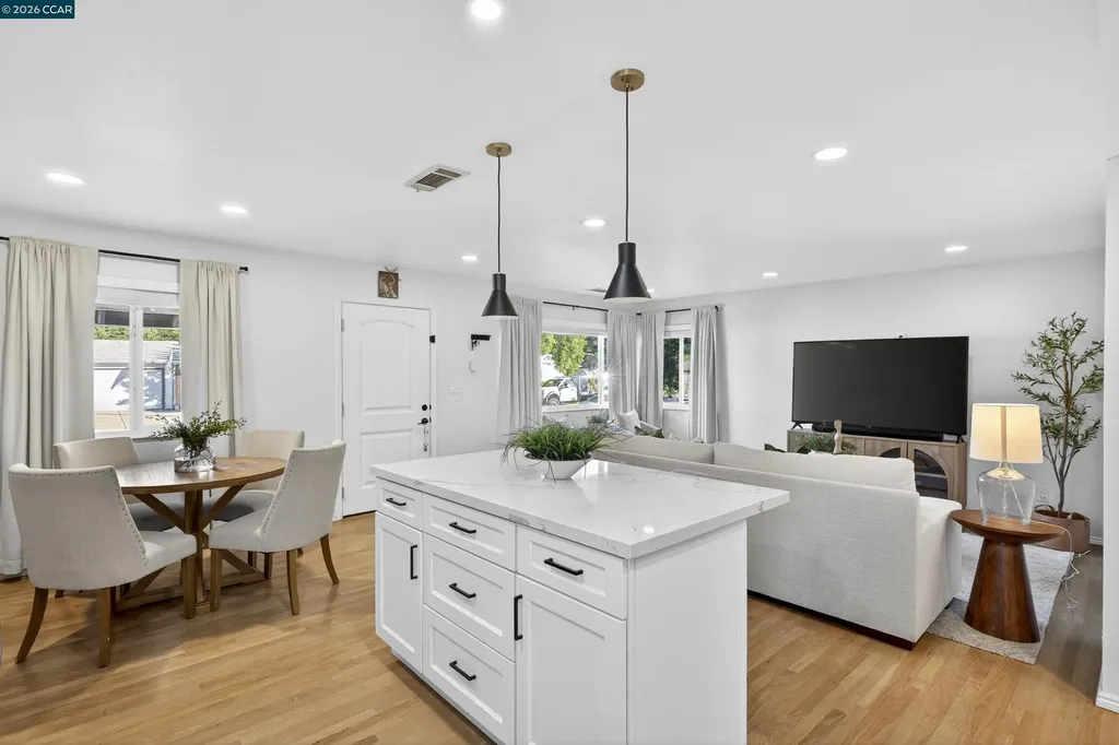 1891 Gilly Lane Concord CA 94518