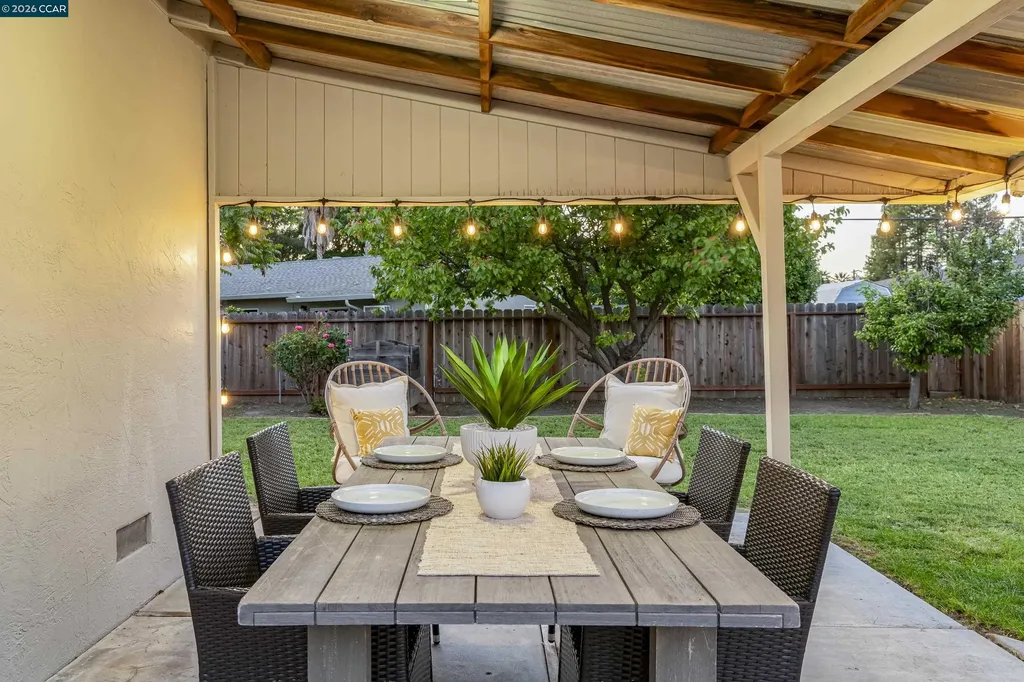 1891 Gilly Lane Concord CA 94518