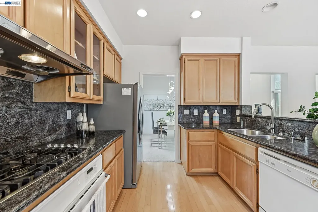 17 Miranda Court Alameda CA 94502