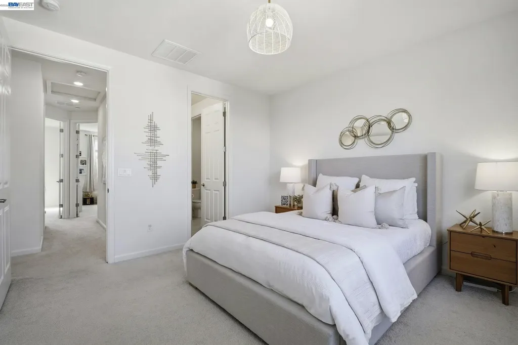 29741 Hansen Hayward CA 94544