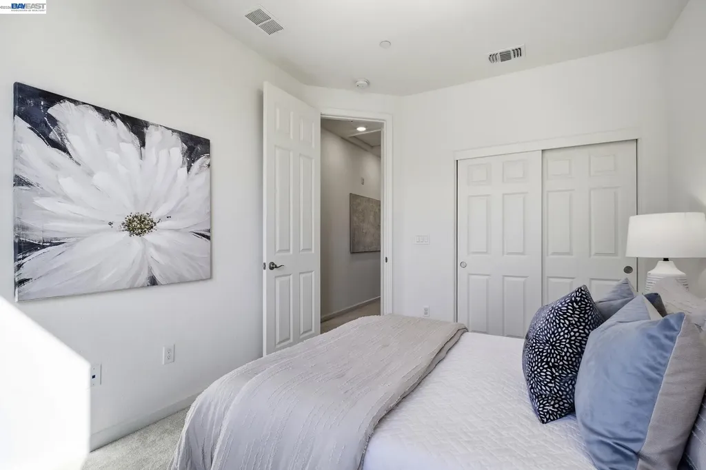 29741 Hansen Hayward CA 94544