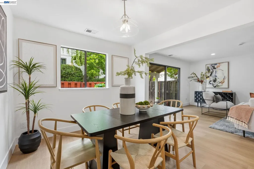 2 Knoll Court Hercules CA 94547