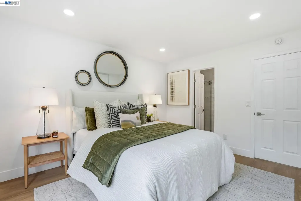 2 Knoll Court Hercules CA 94547