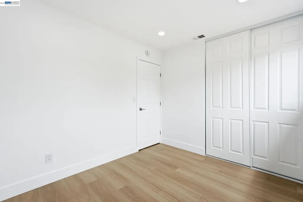 2 Knoll Court Hercules CA 94547