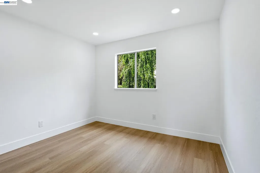 2 Knoll Court Hercules CA 94547