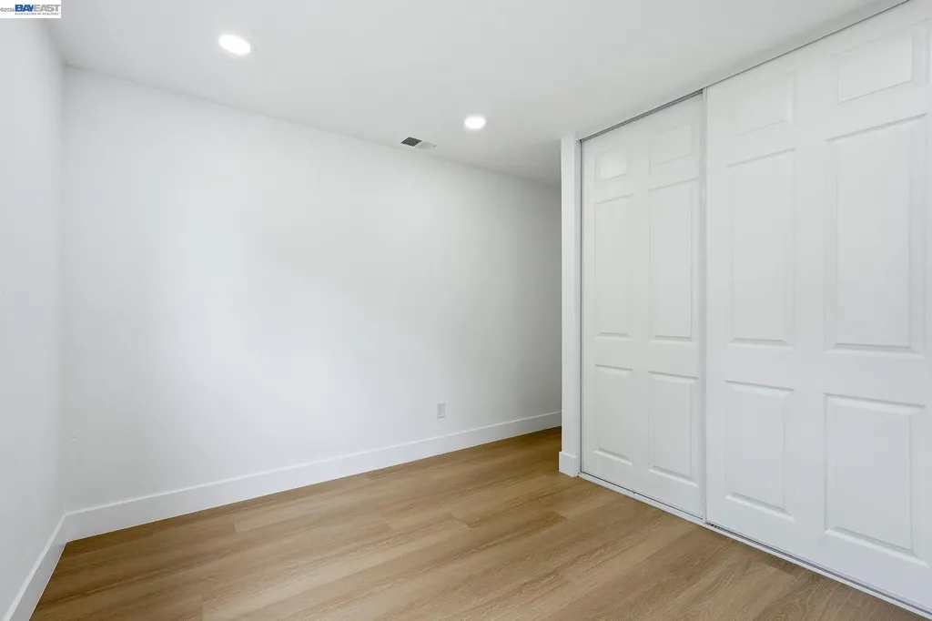 2 Knoll Court Hercules CA 94547