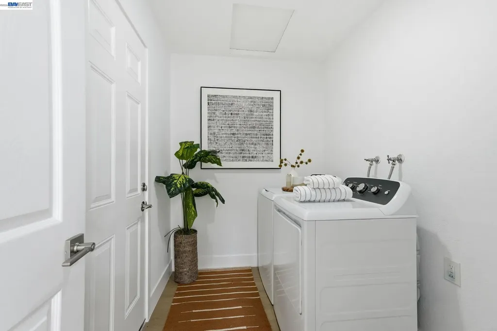 2 Knoll Court Hercules CA 94547