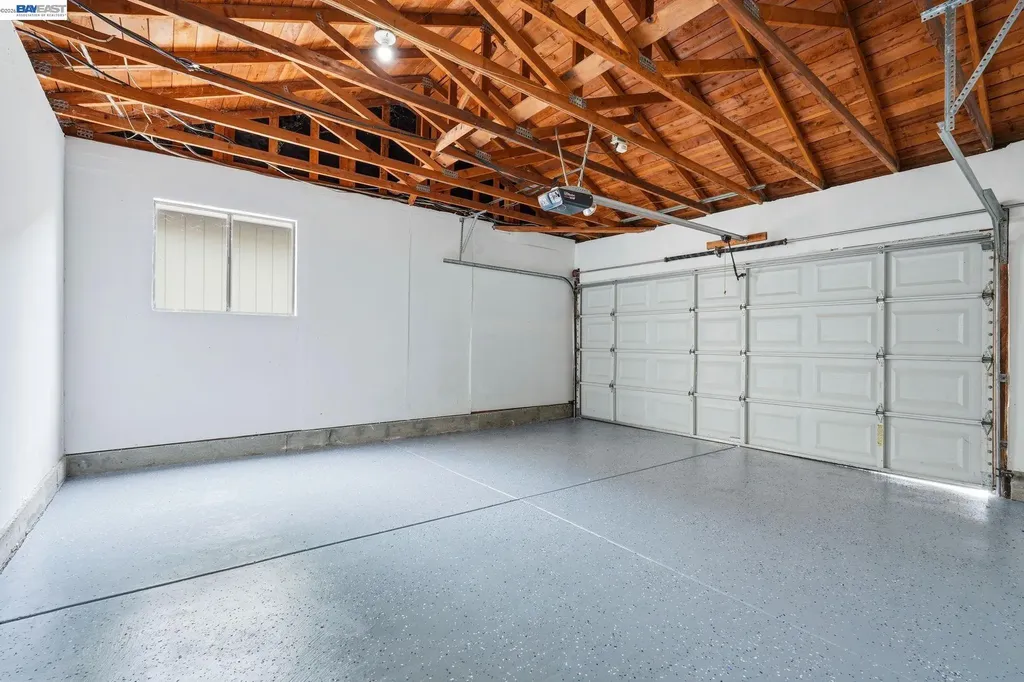 2 Knoll Court Hercules CA 94547