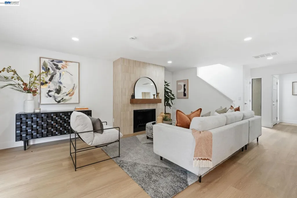 2 Knoll Court Hercules CA 94547
