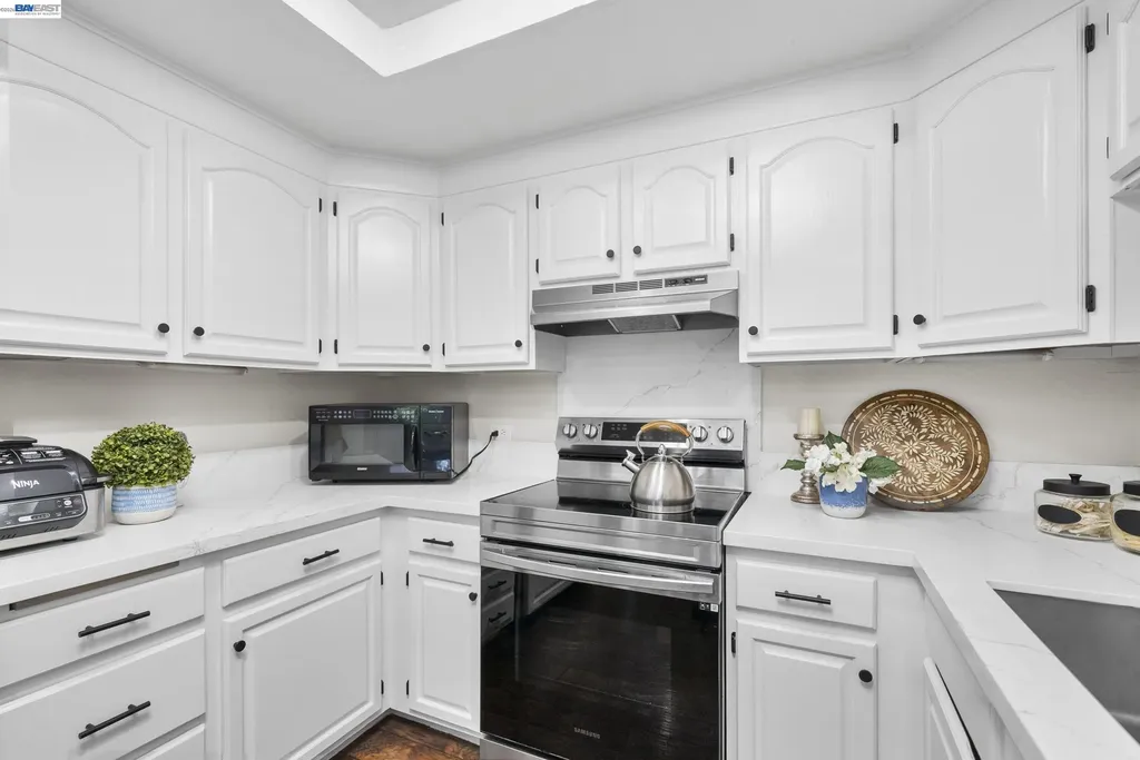 18 Gazania Terrace Fremont CA 94536