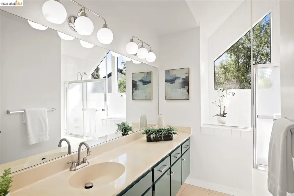806 Ironwood Road Alameda CA 94502