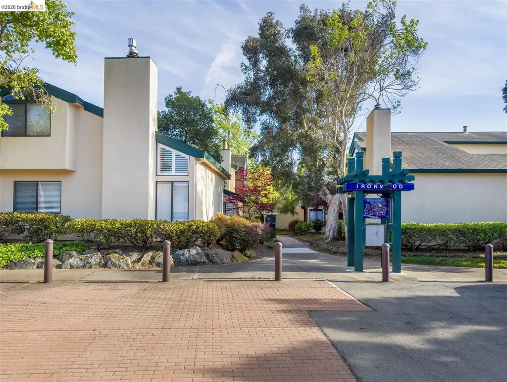 806 Ironwood Road Alameda CA 94502
