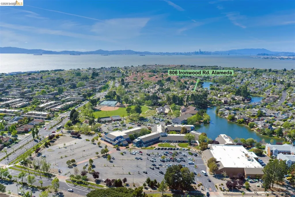 806 Ironwood Road Alameda CA 94502