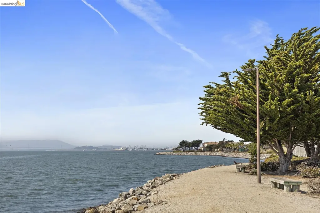 806 Ironwood Road Alameda CA 94502