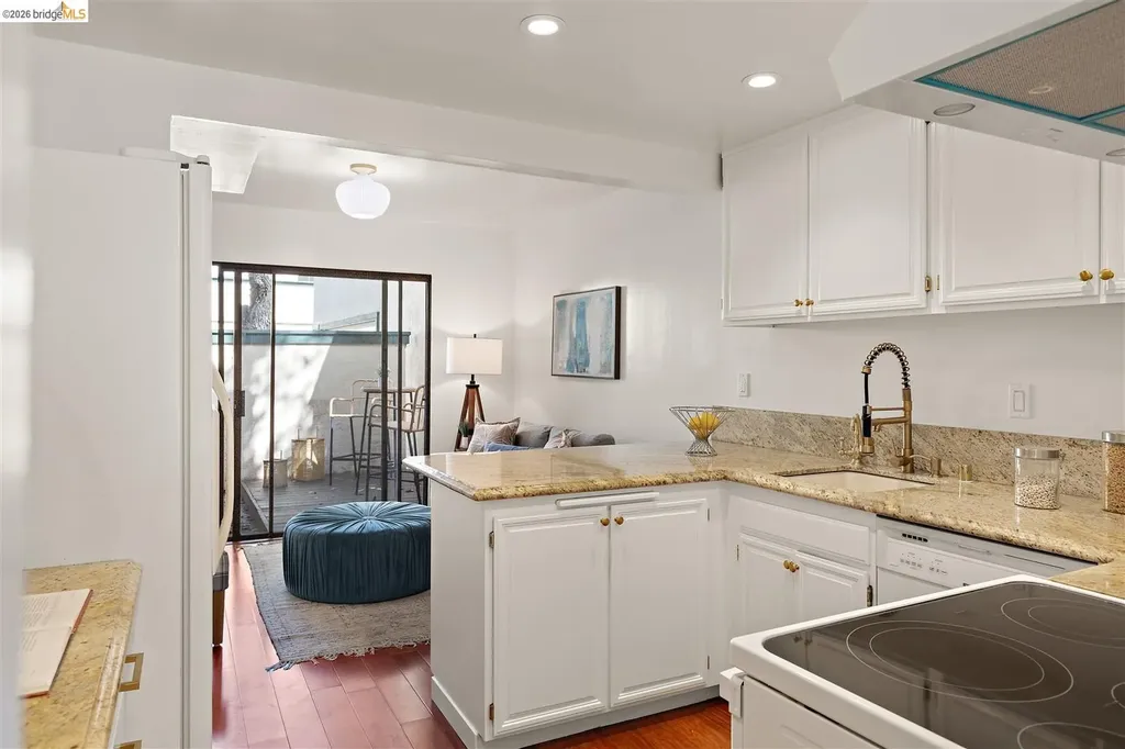 806 Ironwood Road Alameda CA 94502