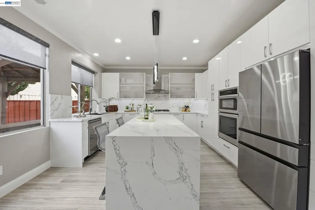 234 Bridgewater Road Hayward CA 94544