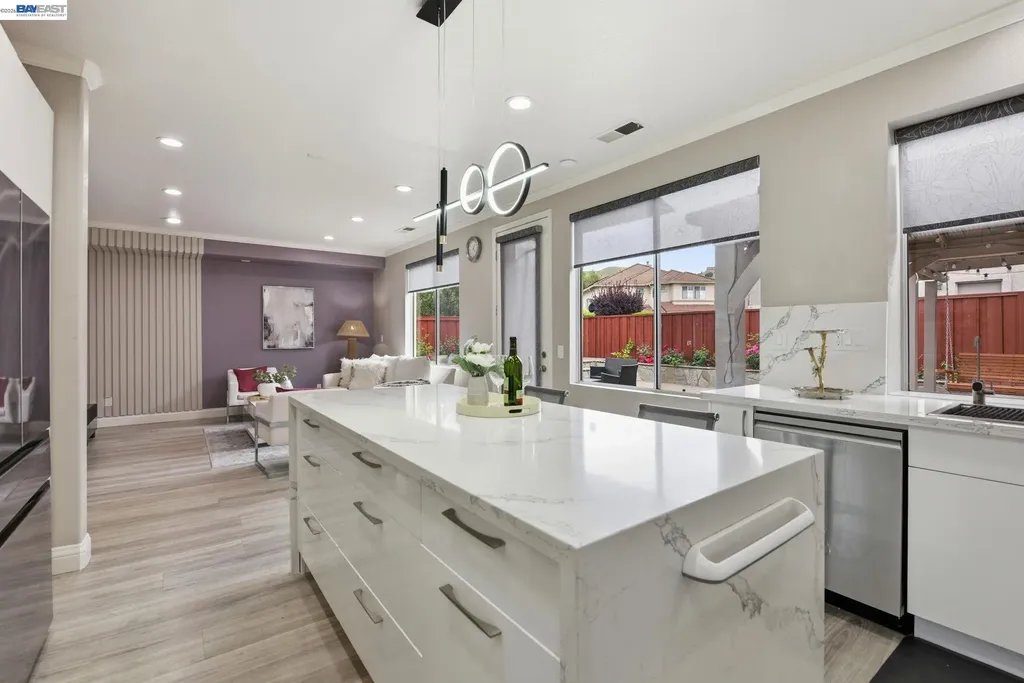234 Bridgewater Road Hayward CA 94544