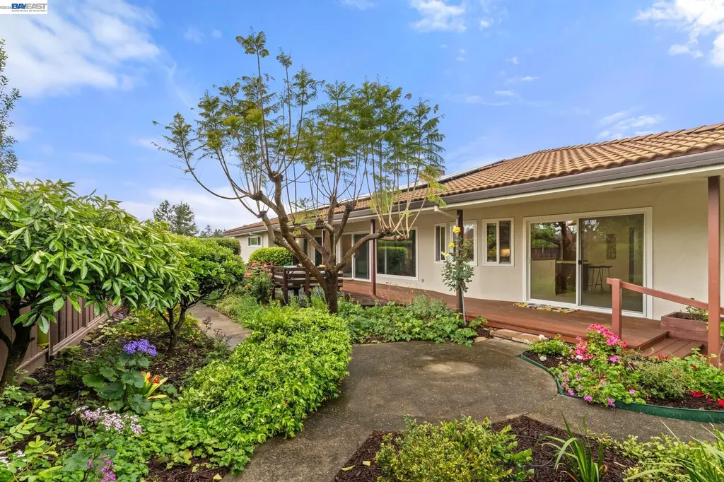 4473 Hillsborough Drive Castro Valley CA 94546