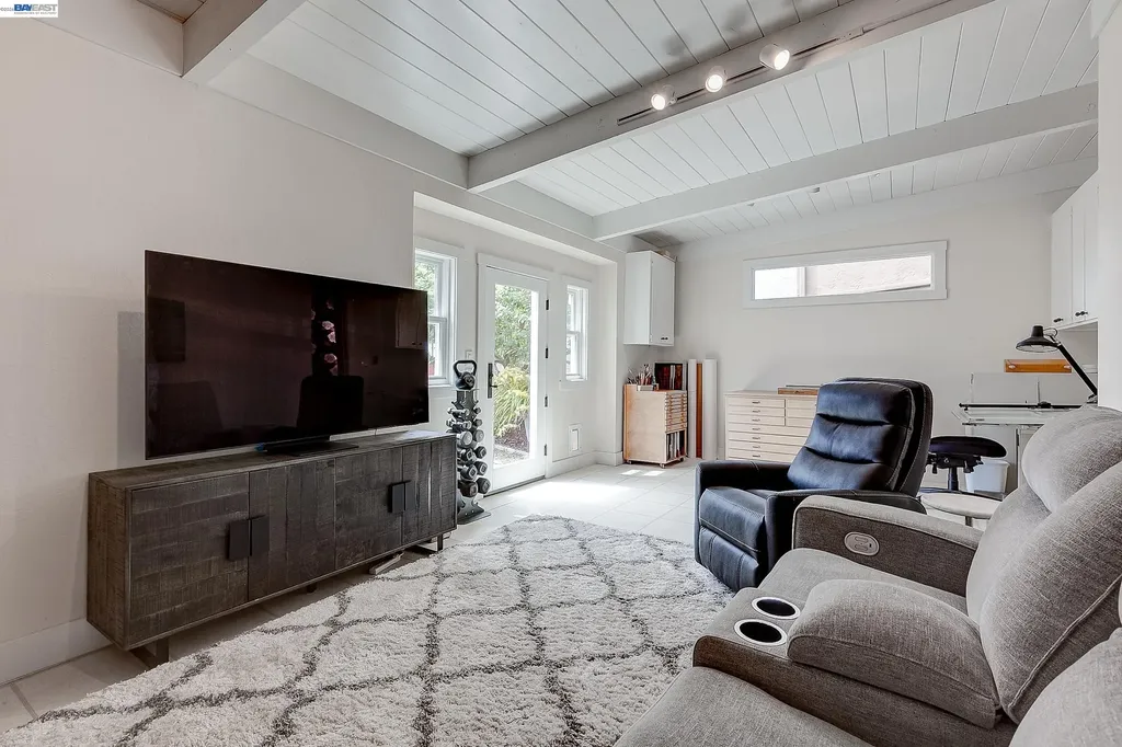 1428 Abbey Avenue San Leandro CA 94579