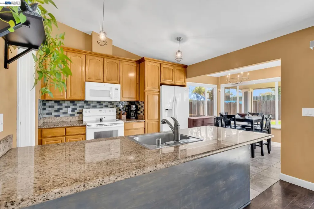 5542 Riverlake Road Discovery Bay CA 94505