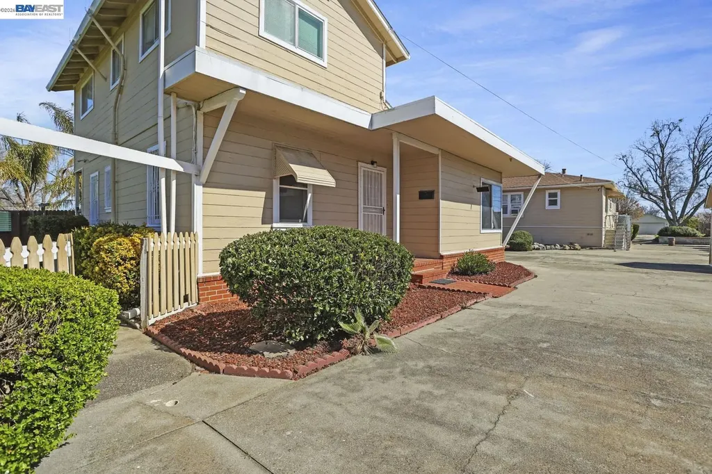 1928 Alpha Way Antioch CA 94509